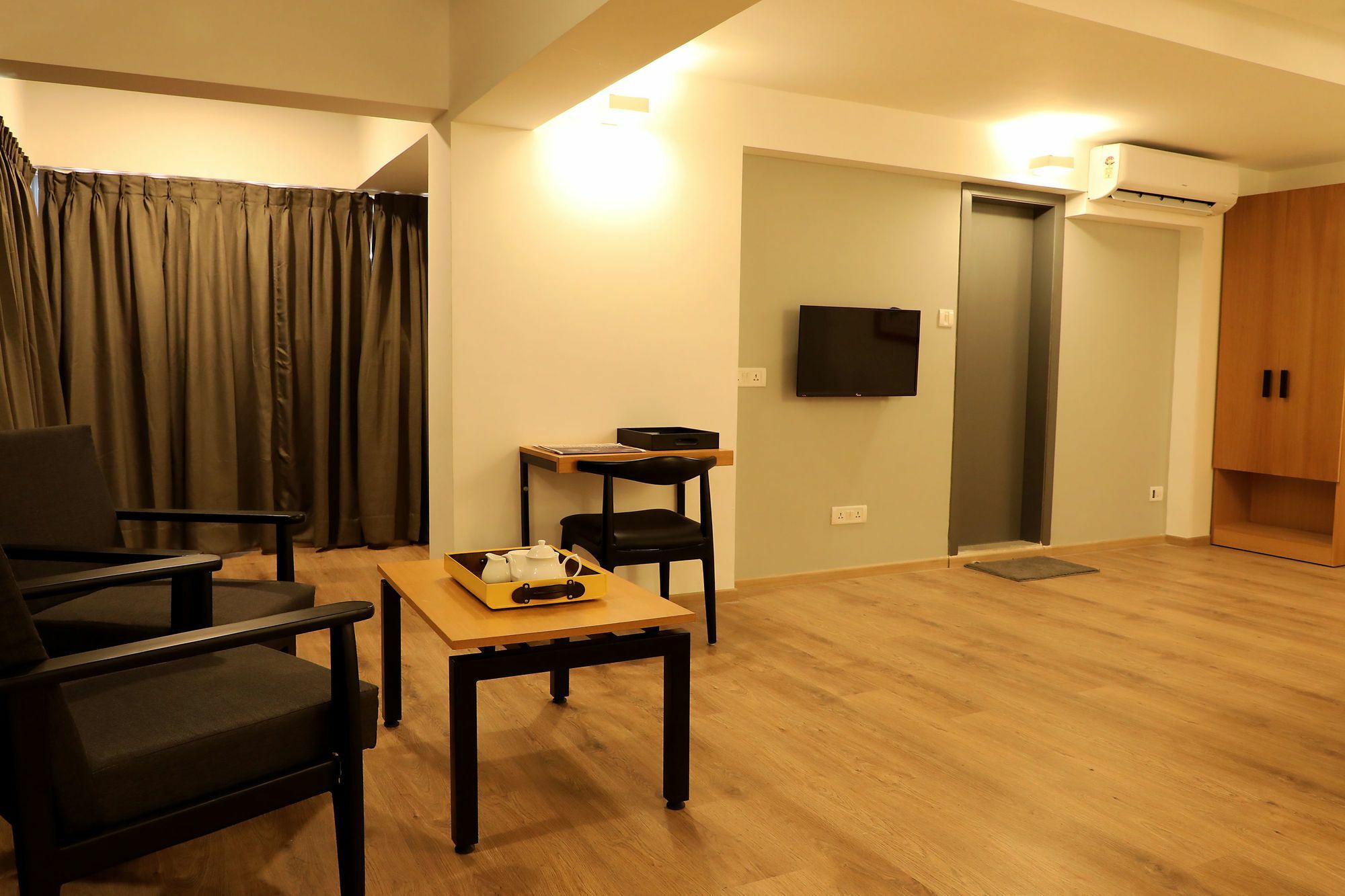 Super Townhouse Bombay Exhibition Centre Goregaon Mumbai Exterior foto