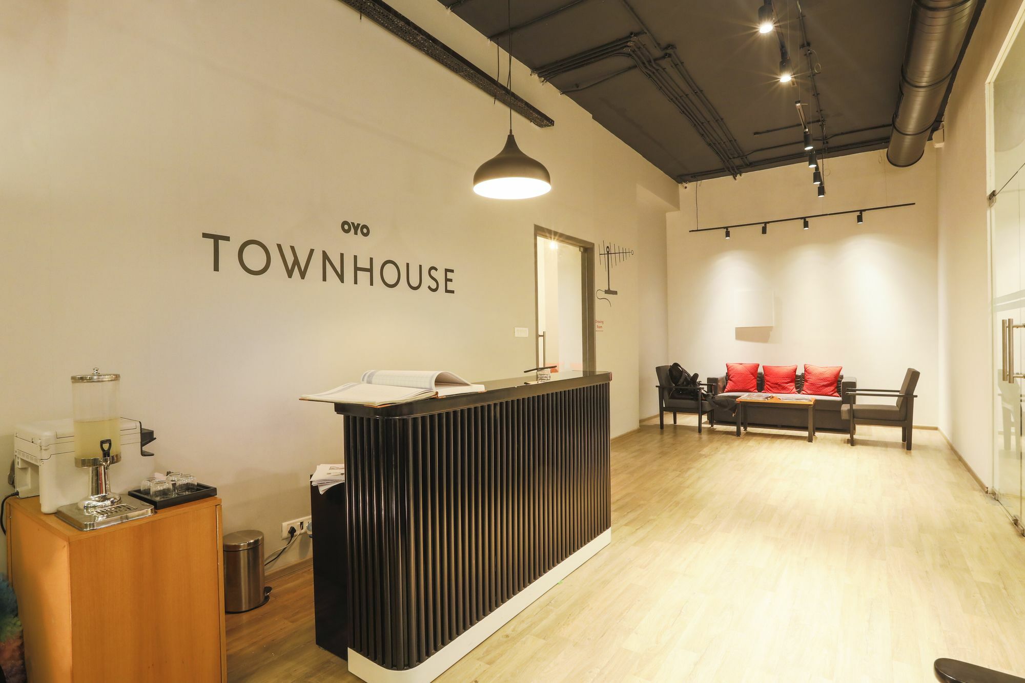 Super Townhouse Bombay Exhibition Centre Goregaon Mumbai Exterior foto