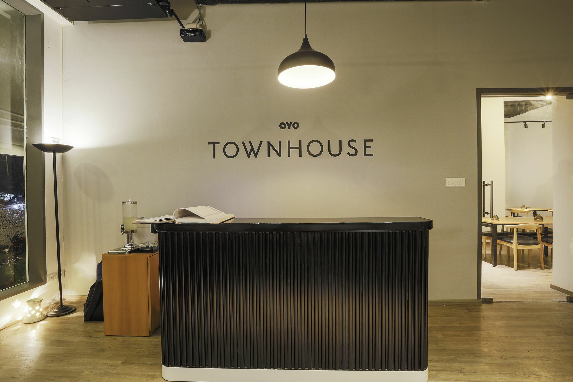 Super Townhouse Bombay Exhibition Centre Goregaon Mumbai Exterior foto